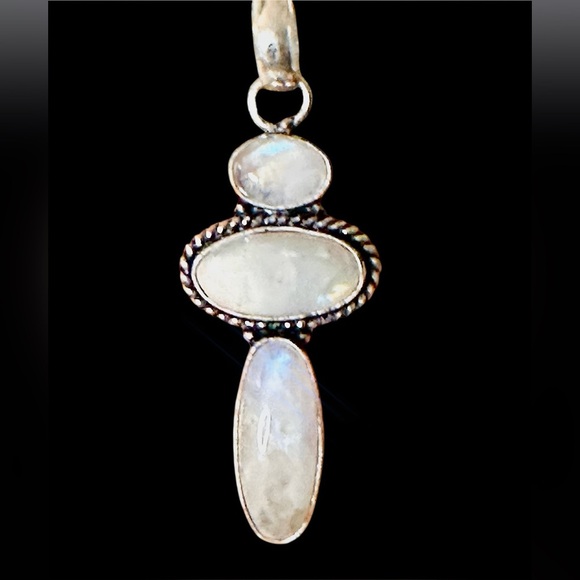 Handmade Jewelry - Natural Triple Rainbow Moonstone 925 Sterling Silver Pendant Dainty